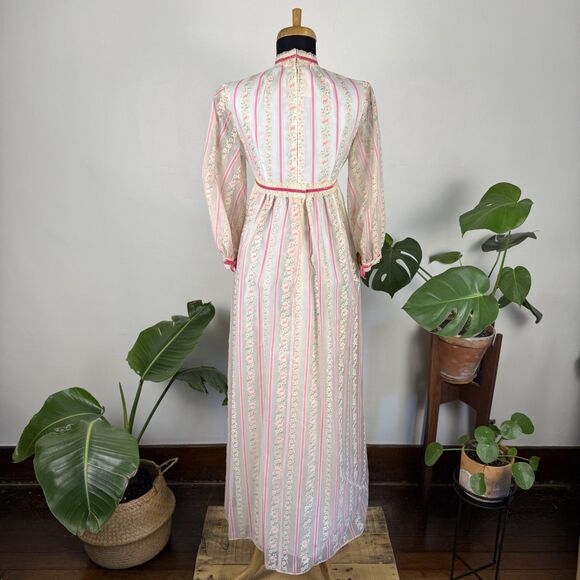 Vintage 1970s Lorrie Deb Floral Lace Victorian Prairie Dress, Gunne Sax Style - Picture 15 of 16